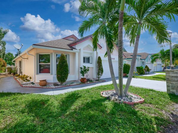 1348 W Glen Oak Road, North Lauderdale FL 33068