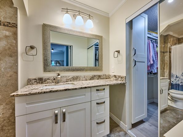 1348 W Glen Oak Road, North Lauderdale FL 33068