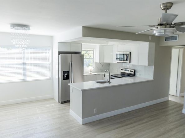 271 Fanshaw G, Boca Raton FL 33434