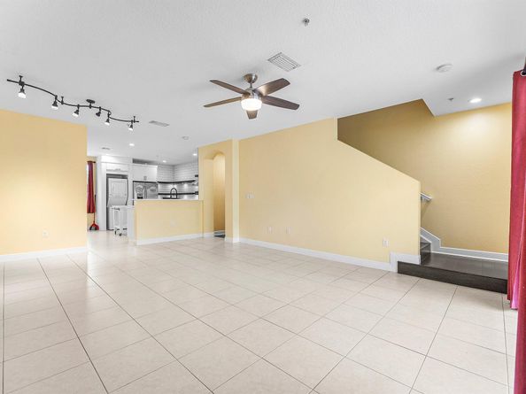 219 N L Street 107, Lake Worth Beach FL 33460