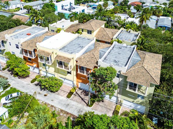 219 N L Street 107, Lake Worth Beach FL 33460