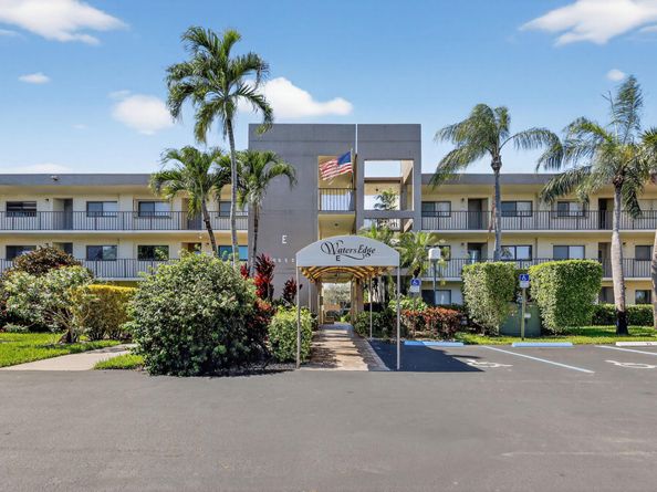 5550 Witney Drive 101, Delray Beach FL 33484