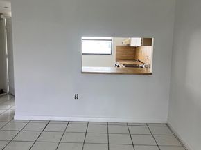 8879 Fontainebleau Boulevard 206, Miami FL 33172