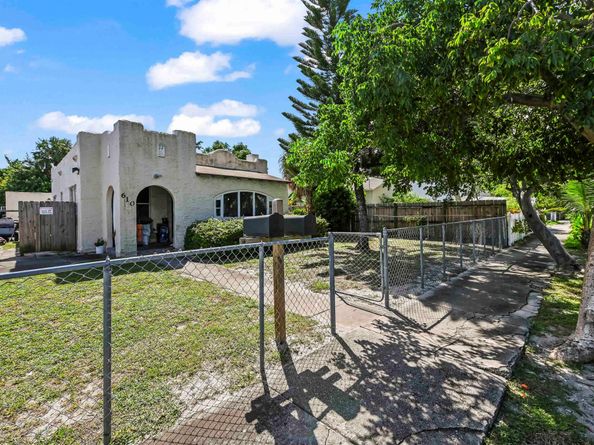 Undisclosed Address #RX-11131019, West Palm Beach FL 33407