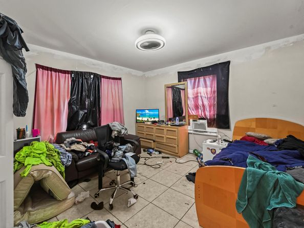 Undisclosed Address #RX-11131019, West Palm Beach FL 33407