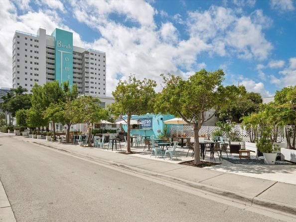 561 Bayshore Dr 1, Fort Lauderdale FL 33304