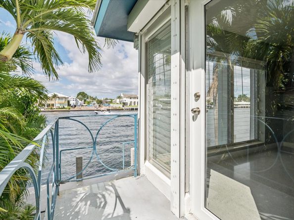 561 Bayshore Dr 1, Fort Lauderdale FL 33304
