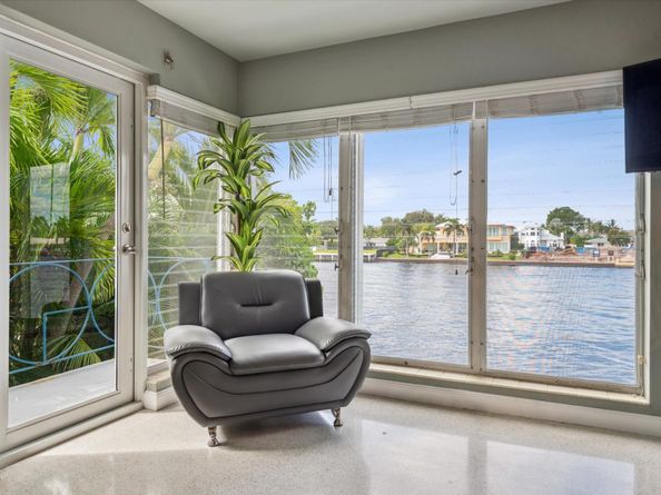 561 Bayshore Dr 1, Fort Lauderdale FL 33304