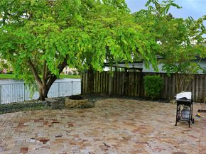 2872 NE 1st Dr, Homestead FL 33033