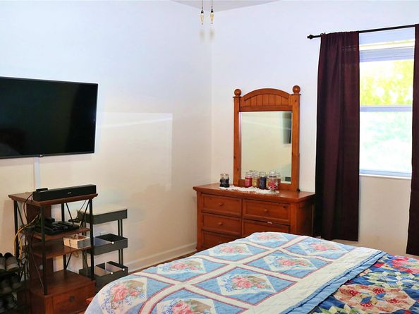 2872 NE 1st Dr, Homestead FL 33033
