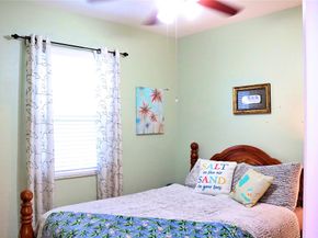 2872 NE 1st Dr, Homestead FL 33033