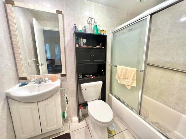 283 Saxony F 283, Delray Beach FL 33446