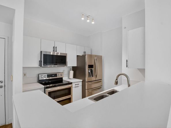 630 S Sapodilla Avenue 121, West Palm Beach FL 33401