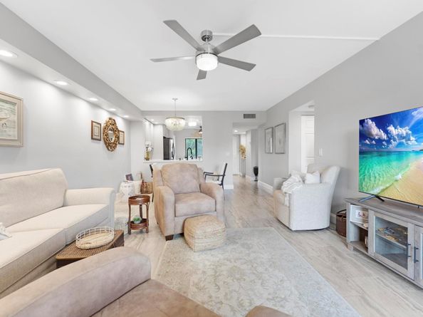 14360 Strathmore Lane 307, Delray Beach FL 33446