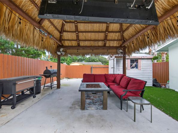 6847 NW 27TH Way, Fort Lauderdale FL 33309