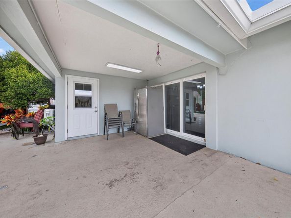 6847 NW 27TH Way, Fort Lauderdale FL 33309
