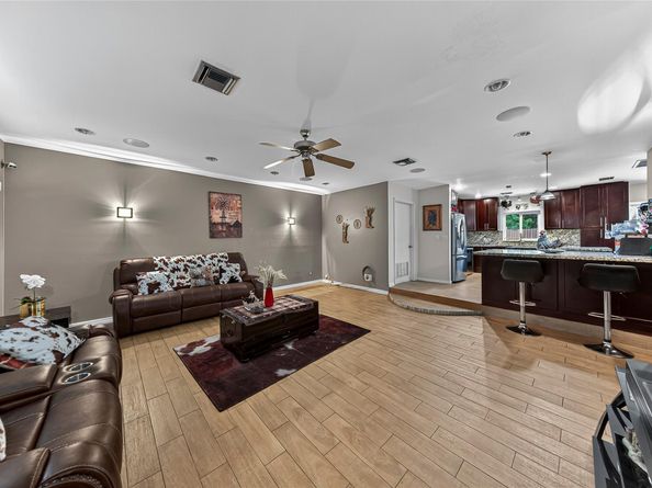 6847 NW 27TH Way, Fort Lauderdale FL 33309