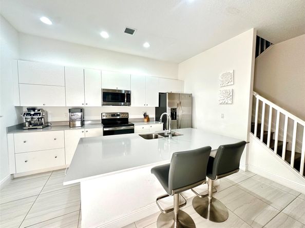1765 NW 124th Pl 1765, Pembroke Pines FL 33028