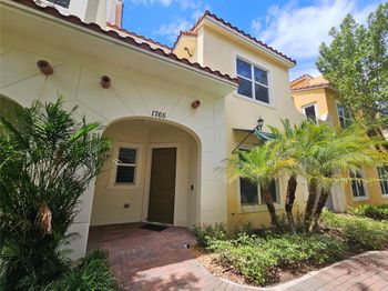 1765 NW 124th Pl