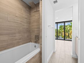 722 NE 15th Ave 2, Fort Lauderdale FL 33304