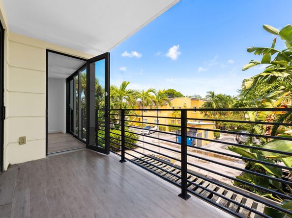 722 NE 15th Ave 2, Fort Lauderdale FL 33304