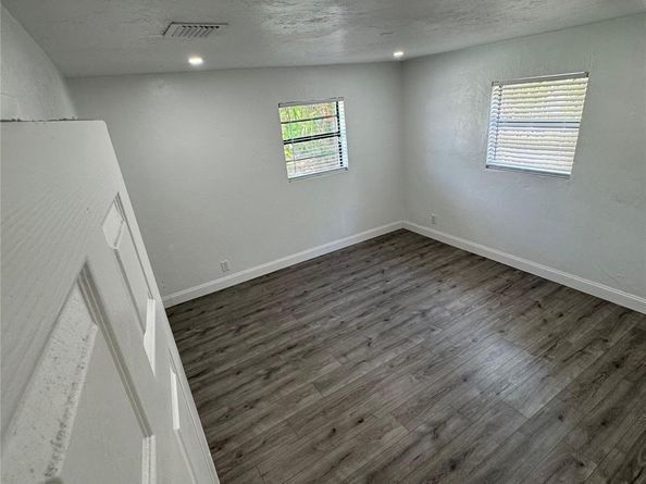 2917 NW 2nd St, Pompano Beach FL 33069