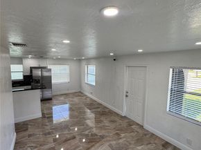 2917 NW 2nd St, Pompano Beach FL 33069