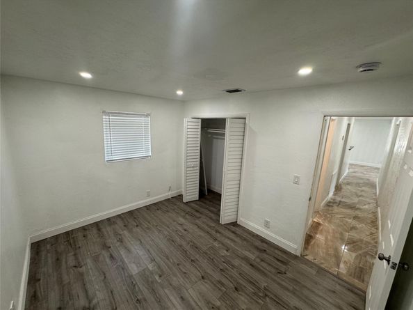 2917 NW 2nd St, Pompano Beach FL 33069
