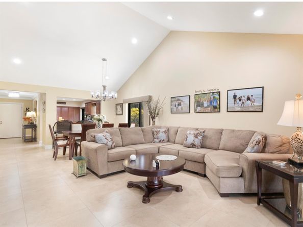 9306 Vista Del Lago A, Boca Raton FL 33428