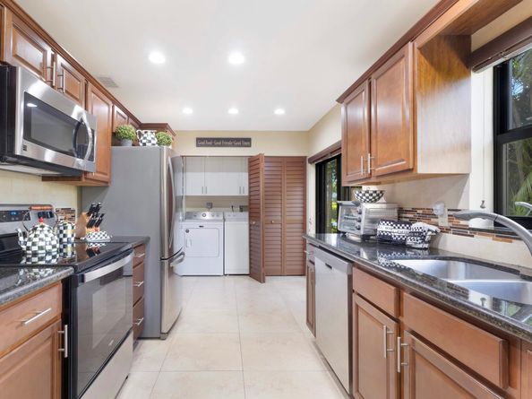 9306 Vista Del Lago A, Boca Raton FL 33428