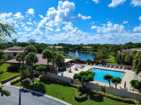 9306 Vista Del Lago A, Boca Raton FL 33428