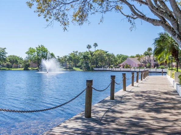 4915 Calamondin Cir, Coconut Creek FL 33063