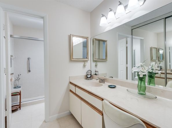 4915 Calamondin Cir, Coconut Creek FL 33063