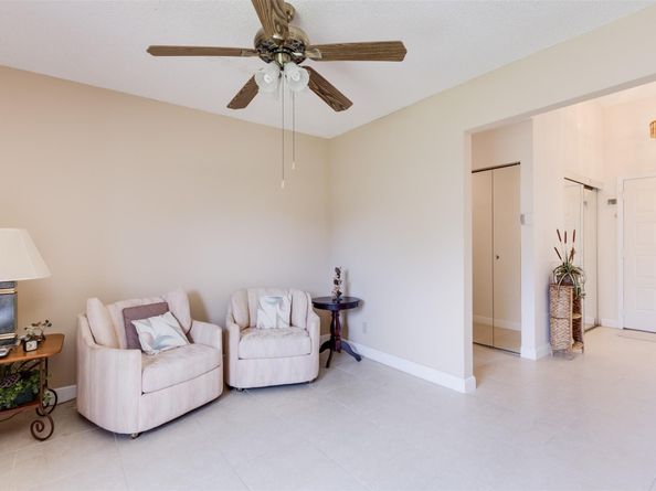 4915 Calamondin Cir, Coconut Creek FL 33063