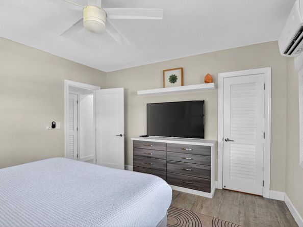 1187 Hillsboro Mile 12e, Hillsboro Beach FL 33062