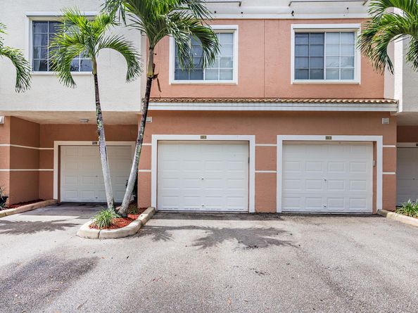 6204 Myrtlewood Circle W, Palm Beach Gardens FL 33418