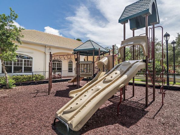 6204 Myrtlewood Circle W, Palm Beach Gardens FL 33418