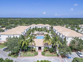 6204 Myrtlewood Circle W, Palm Beach Gardens FL 33418