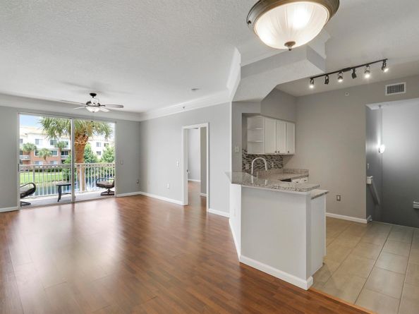 6204 Myrtlewood Circle W, Palm Beach Gardens FL 33418
