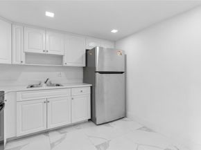 4164 Inverrary Dr 412, Lauderhill FL 33319
