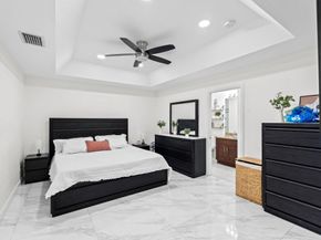 820 Selkirk Street, West Palm Beach FL 33405