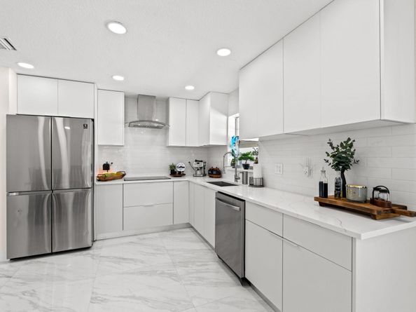 820 Selkirk Street, West Palm Beach FL 33405