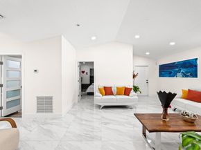 820 Selkirk Street, West Palm Beach FL 33405