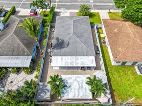 820 Selkirk Street, West Palm Beach FL 33405