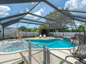 5300 Garfield St, Hollywood FL 33021