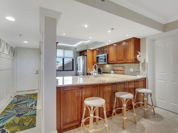 101 S Seas 204 Drive 204, Jupiter FL 33477