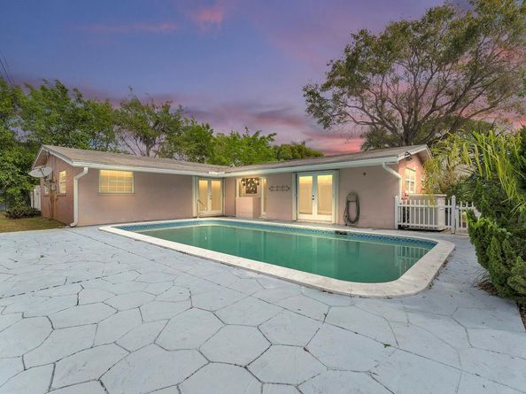 5611 NE 16th Ave, Fort Lauderdale FL 33334