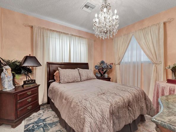 5611 NE 16th Ave, Fort Lauderdale FL 33334