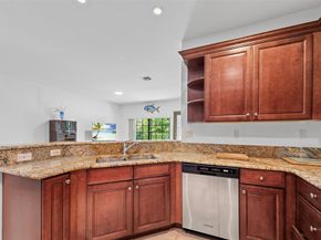 2924 Hidden Harbour Ct, Fort Lauderdale FL 33312