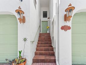 2924 Hidden Harbour Ct, Fort Lauderdale FL 33312